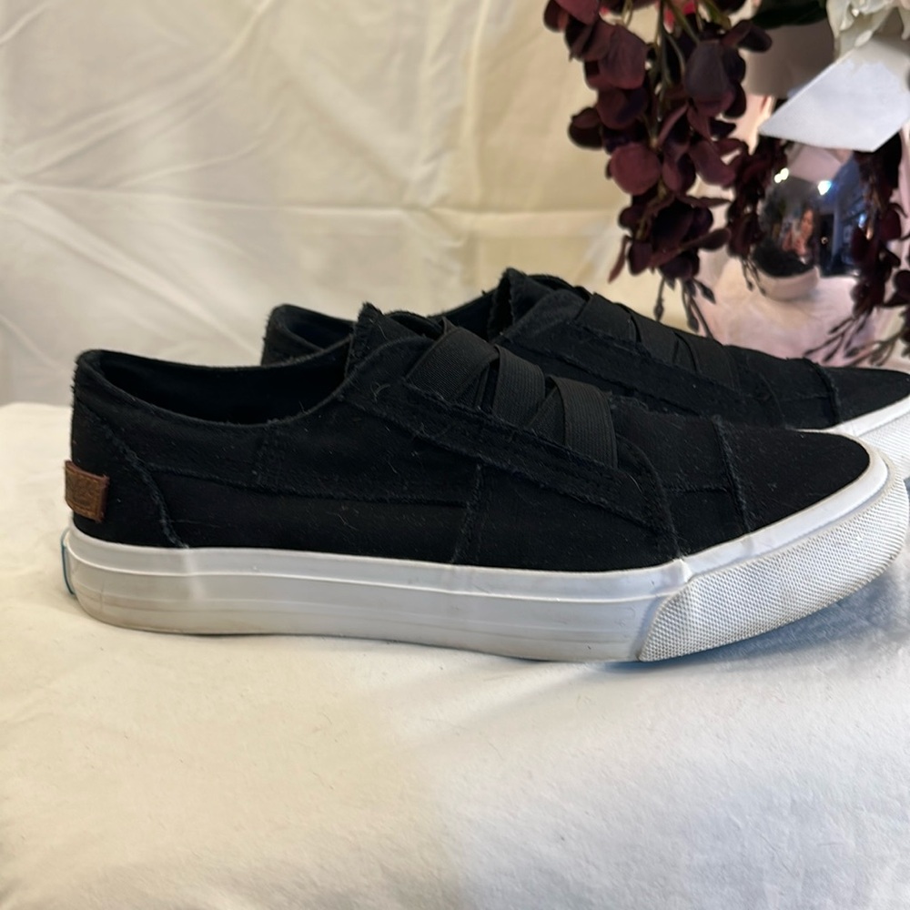 Blowfish tennis shoes